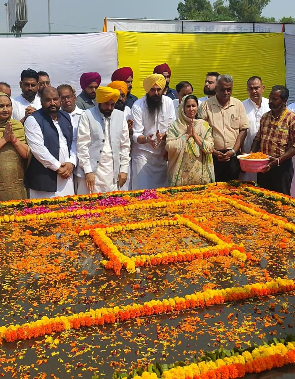 Satnam Jalalpur District Team Pays Homage at Khatkar Kalan on the 118th Birth Anniversary of Shaheed-e-Azam Sardar Bhagat Singh Ji